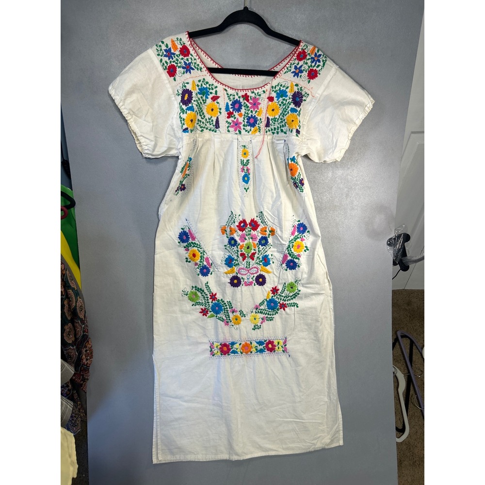 Handmade White Linen Floral Embroidered Mexican Peasant Midi Dress Short Sleeve